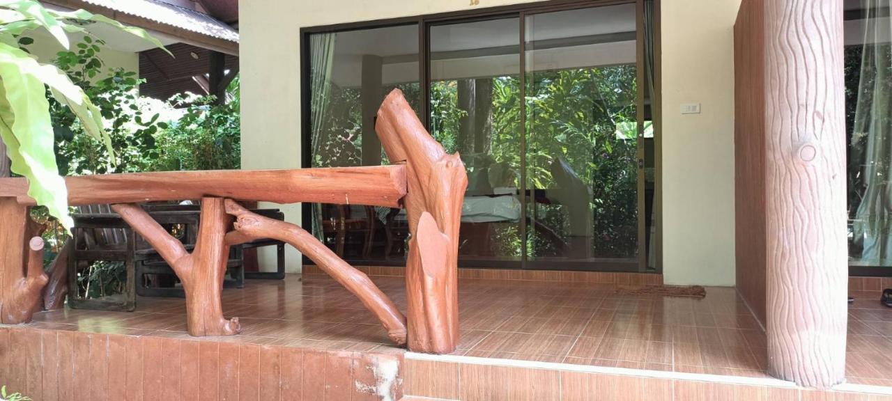 Baan Suan Villas Resort Ban Suan  Esterno foto